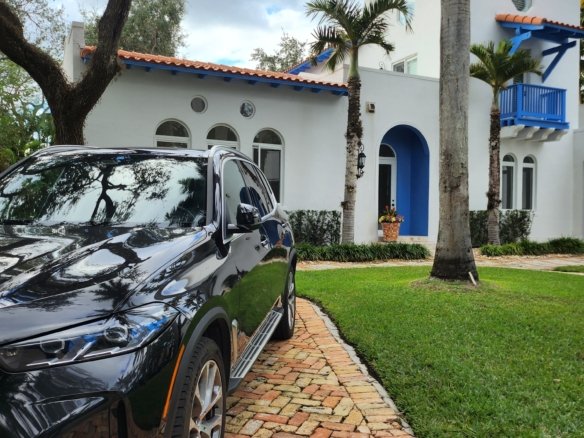 Luxury home in North Pinecrest East, Miami